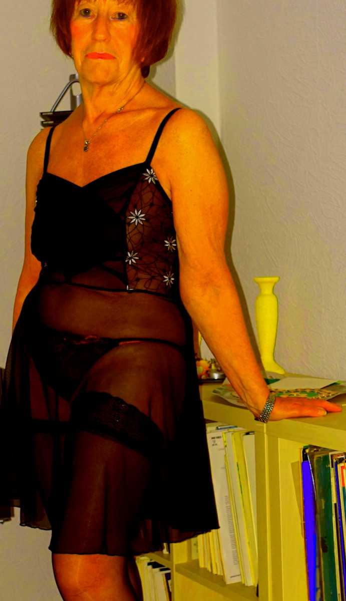 Oma Granny Grannie Gilf 60+ 70+ (Real only) ! - Erotikforum - Teufelchens  Sexforum