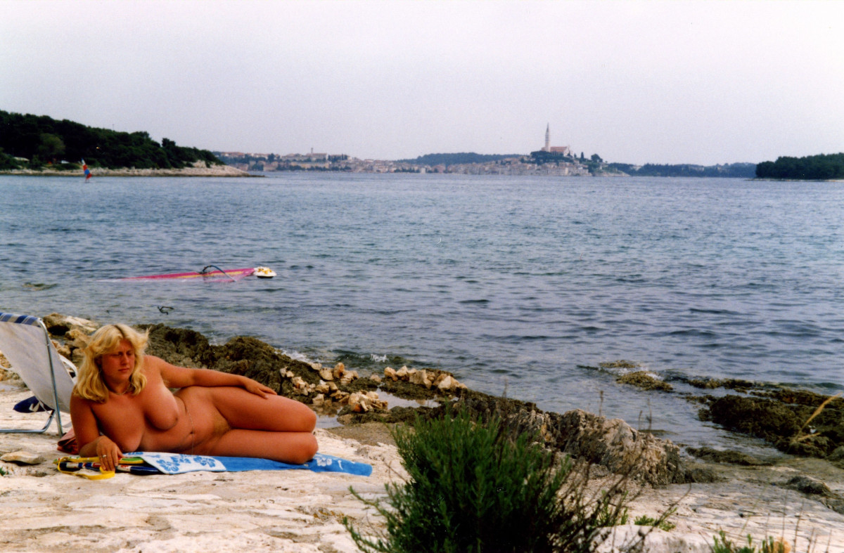 FKK Strand und sexy Urlaubsbilder - Erotikforum Foto